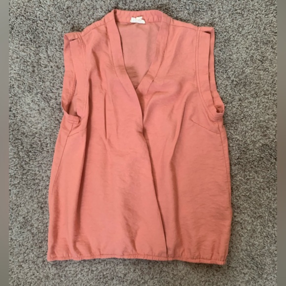 Hem & Thread Sleeveless Top - Picture 1 of 3